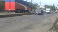 Cara Unik Warga Demak Protes Jalan Pantura yang Berlubang