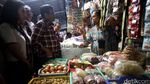 Djarot Bernyanyi dan Beli Kelapa di Radio Dalam