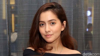 Ini Wendy Wilson, Si Cantik Bintang Film BPJS