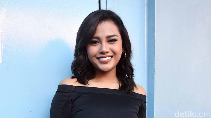 Ciri-ciri Kista Ovarium, Kondisi yang Sempat Diidap Aurel