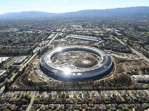 Apple Sudah Bernilai USD 1 Triliun, Siapa Menyusul?