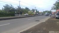 Cara Unik Warga Demak Protes Jalan Pantura yang Berlubang Cara Unik Warga Demak Protes Jalan Pantura yang Berlubang