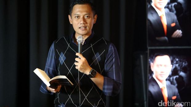 Agus Yudhoyono / 