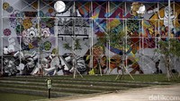 Seni mural jalanan di Indonesia kini semakin populer dan kualitasnya tak kalah menarik dengan negeri-negeri tetangga.