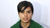 Wajah ayu Eva membuat para pria jatuh hati. Pool/Palevi S/detikFoto.