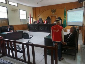 Di PN Muara Bulian, Putusan Dibaca dan Ditayangkan via Proyektor