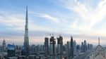 Lanskap Kota Dubai di Malam dan Siang Hari