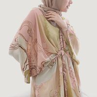 Ria Miranda Tak Sangka Koleksi Terbarunya Ludes dalam Waktu 10 Menit Saja