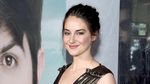 Seksinya Shailene Woodley dengan Dress Gold