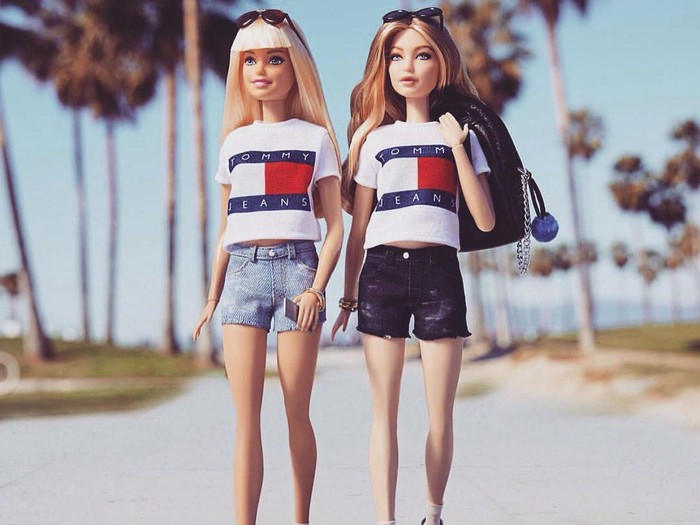 So Cute! Boneka Barbie Ini Mirip Banget Gigi Hadid