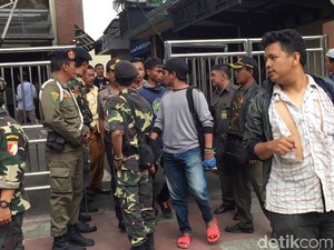 Aliansi Santri Desak PBNU Copot Helmy Faishal yang Dukung Agus