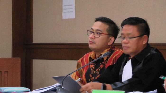 Hakim Ada Agenda Lain, Sidang AKBP Brotoseno Ditunda