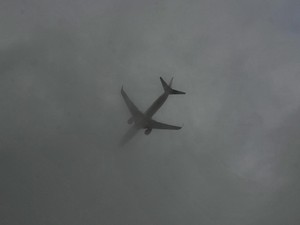 Apa yang Terjadi Jika Pesawat Tersambar Petir? Ini Penjelasan Pilot