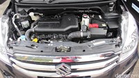 Ertiga Diesel Hybrid menggunakan mesin Diesel D13A berkapasitas 1.300 cc DOHC. Mesin itu ditambah dengan teknologi DDiS (Diesel Direct Injection System). Mesin diesel itu diklaim mampu menyemburkan tenaga hingga 89 PS pada 4.000 rpm. Sementara torsi maksimalnya bisa mencapai 200 Nm yang sudah terisi pada 1.750 rpm.Foto: Rangga Rahadiansyah