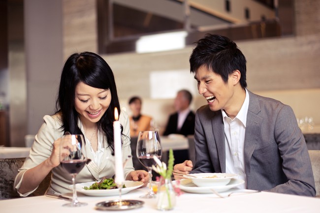 Buat yang Doyan Makan Bareng Pacar, Mesti Coba Day Trip ke Bogor
