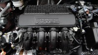Mobilio terbaru menggendong mesin i-VTEC SOHC 1,5 L bisa menghasilkan sekitar 116 daya kuda pada putaran mesin 6.600 RPM, sementara torsi tertinggi di kelasnya sebesar 145 Nm pada putaran 4.600 RPM.