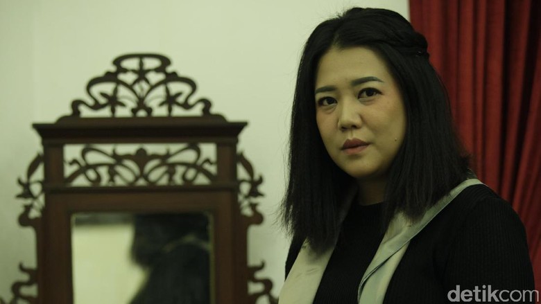 Sukses dengan Danur, Risa Saraswati akan Terbitkan Novel Samantha Sukses dengan Danur, Risa Saraswati akan Terbitkan Novel Samantha