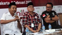 Lembaga survei Manilka Research and Consulting memaparkan hasil survei mereka. Elektabilitas Agus Yudhyono-Sylviana Murni tertinggi dan disusul Basuki Tjahaja Purnama (Ahok)-Djarot Saiful Hidayat serta Anies Baswedan-Sandiaga Uno saling bersaing.