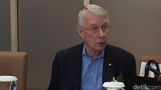 Sir Richard John Robert, peraih nobel fisiologi/kedokteran 1993