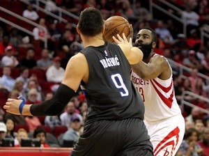 Rockets Atasi Perlawanan Magic