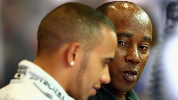 Peringatan Ayah Hamilton ke Bottas