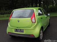 Kesan Pertama di Balik Setir Proton Iriz