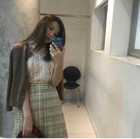 <i>Korean Style</i>: Contek 5 Gaya Selebriti Korea Pakai Kemeja