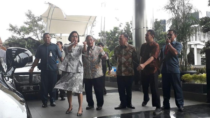 Sri Mulyani Inginkan Catatan Hitam Calon Bos OJK dari KPK