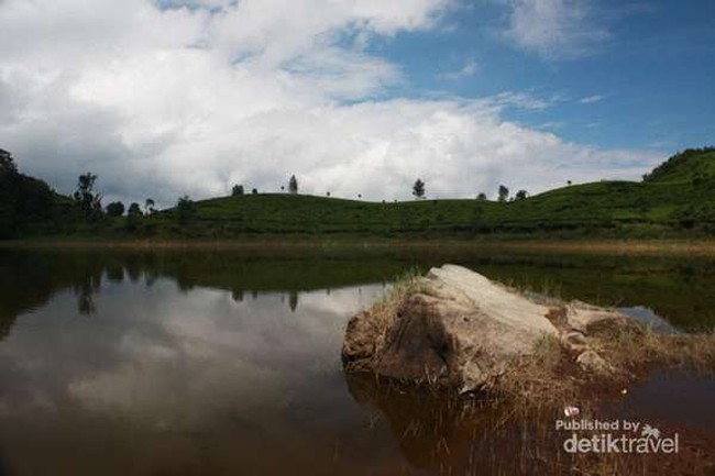 Tempat Wisata dengan Mitos Awet Jodoh, Apa Saja Ya?