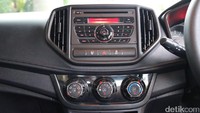 Targetnya mereka yang muda 25-39 tahun, belum menikah atau punya keluarga kecil, sekarang pakai mobil orang tua atau LCGC tapi ini city car, profesional, Regional Head ASEAN International Sales Division Proton Holding Sdn Bhd, Shahidin Sahamid