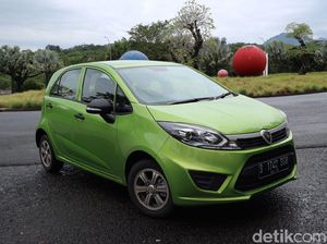 Proton Iriz Ngos-ngosan Lawan Jazz-Yaris di Indonesia