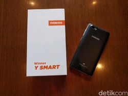 Penampakan Android Murah Evercoss Winner Y Smart