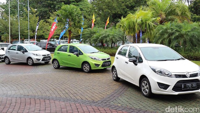 Kesan Pertama di Balik Setir Proton Iriz