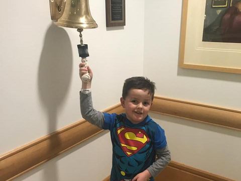 'Perayaan' Kemoterapi Terakhir Bocah 6 Tahun yang Jadi Viral