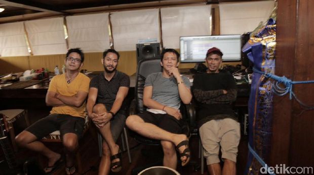 Rekaman di Atas Kapal Pinisi, Apa Sih yang Dicari NOAH?