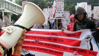 PT Geo Dipa Energi (Persero) melalui kuasa hukumnya telah mengajukan permohonan mengadakan arbitrase terhadap PT Bumigas Energi kepada Badan Arbitrase Nasional Indonesia (BANI). Massa Aksi meminta Komisi Pemberantasan Korupsi (KPK) menjaga dan menyelamatkan aset negara di sektor panas bumi. (dok. FP BUMN)