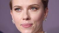 Jadi, sudah balikan atau masih galau nih ScarJo?  Michael Loccisano/Getty Images