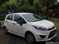 Kesan Pertama di Balik Setir Proton Iriz