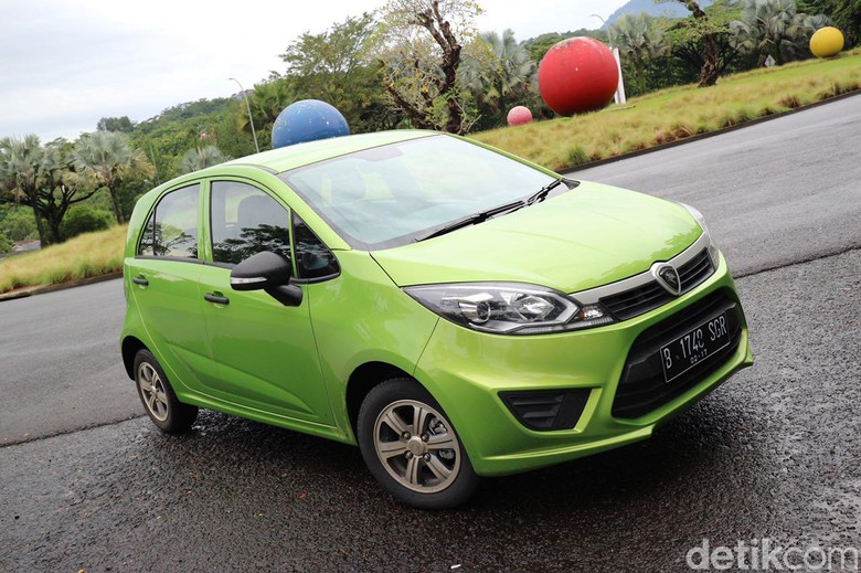 Proton Iriz. Foto: Dina Rayanti Proton Iriz. Foto: Dina Rayanti