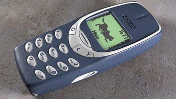 Nokia 3310 yang rilis pada tahun 2000 terjual ratusan juta unit dan sangat legendaris. Foto: Istimewa