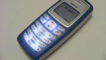 Nokia 2100 keluar pada tahun 2003, tidak kalah laris dari para pendahulunya. Foto: Istimewa
