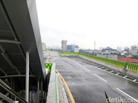Menjajal Mulusnya Lintasan Busway Layang Ciledug-Tendean