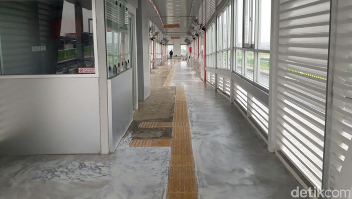 Sejumlah Halte Busway Layang Bakal Dilengkapi Area Komersial