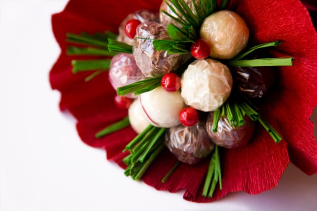 Bosan dengan Bunga? Buket Valentine Bisa Dibikin dari 5 Makanan Ini