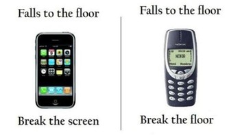 Kalau iPhone jatuh ke lantai maka layarnya mungkin pecah. Kalau Nokia 3310 yang jatuh ke lantai, lantainya yang rusak. Foto: Istimewa