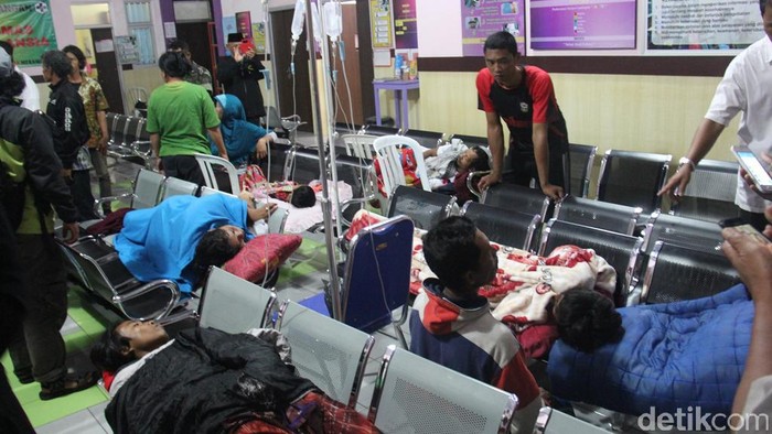 Puluhan Warga Purbalingga Keracunan Setelah Konsumsi Ayam Bakar