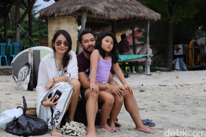 Menikmati Santai Sore di Gili Trawangan ala Uki NOAH