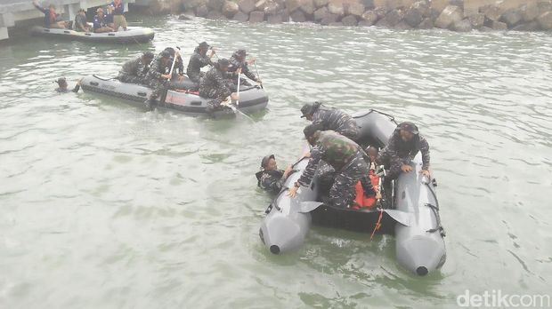 Serunya Outbond 300 Perwira Koarmabar