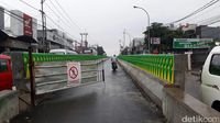 Titik Awal Proyek Jalan Layang Khusus Trans Jakarta di Depan Universitas Budi Luur