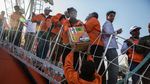 Kapal Malaysia Pengangkut Bantuan Rohingya Disambut Demonstran